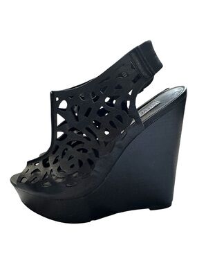 Y2K Steve Madden Black Laser-Cut Wedge Sandal